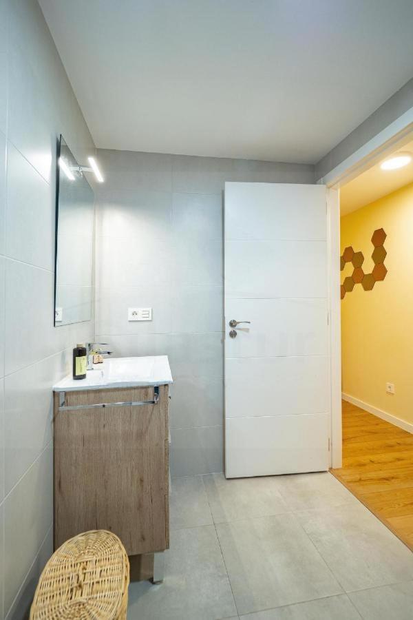 Poniente Paradise By Bebalmy Gijon Exterior photo